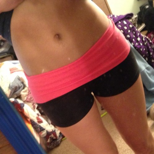 Junior in college - trying to balance school and fitness - Ready to gain strength and confidence (AVI is me) 5'7 CW: 139 GW: toned, fit & healthy