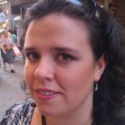 FuenciX's profile picture. Informática amante del ganchillo y las manualidades. Me encanta cantar.