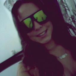 Bio? 
Nαo importα o quє єu diigα,
Vocє irα vαlorizαr pєlo quє vê,
e opinαr pєlo quє conhєcєu (!Ֆֆ ®. # santistaaa!  face:aggatha_vitoriia@hotmail.com