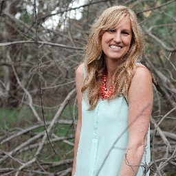 Photographer In Southern California, Wife and Mommy to a sweet girl. I am living out my DREAMs
