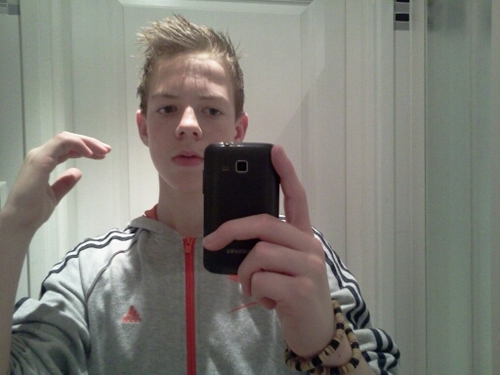 13 jaar /\ dvv09 d1 /\ H1a /\ WhatsApp /\ Music /\ Ajaxciet /\ friends