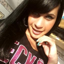 Avisa pros meninos que a @_thaycastelli ta atoona ♪ rs =p *
http://t.co/iaLlrje3