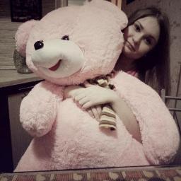 MimimiMarusya's profile picture. Так ужасно, когда хочешь обнять человека, а он далеко от тебя и ты скучаешь-скучаешь-скучаешь.♥