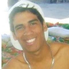 Flamenguista&Américano,18 anos,leão pagodeiro fudido jogador de handebol o tipo certo de cara errado aquele que vs nem precisa lembrar pq naunca vai esquecer.