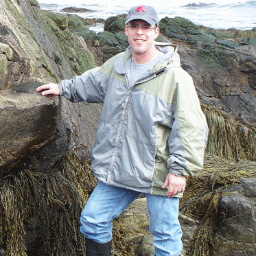 Marine ecology associate professor studying the ecology, biology, and conservation of coastal oceans at