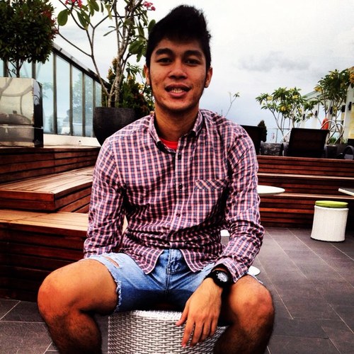 wisnuswandaru's profile picture. WEIRD