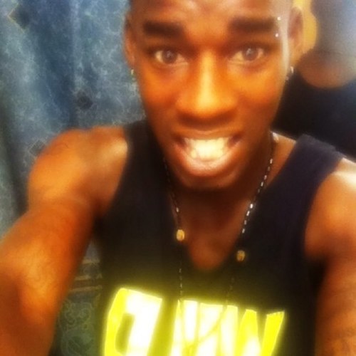 Dont get in a relationship or you will die| | Oringanal Tweets™╭∩╮c(︶︿︶)ɔ╭∩╮ ██▓▒░F░O░L░L░O░W▒▓█