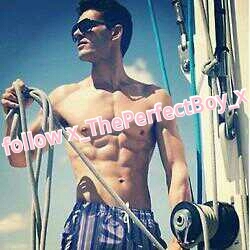De perfecte jongen ♥ Contact? x_ThePerfectBoy_x@hotmail.nl ♥ Tweet ook mooie zinnetjes ♥ sinds 16~01~13 ♥