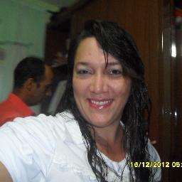 Sou cristã não tenho tudo que amo, mas amo tudo que tenho.