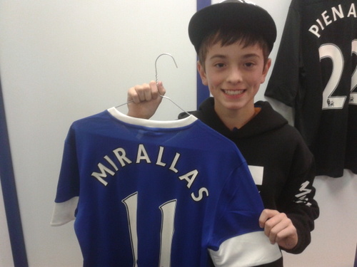 ___Jonesy___'s profile picture. I Love You, You Love Me Lets Go On Twitter, And Follow Me.........