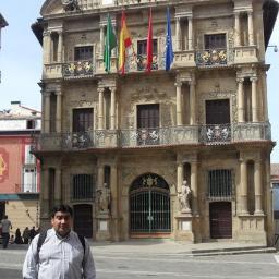 Profesor EMTP, Licenciado en Educación Superior, Bombero Primera Compañía, LEBU.
