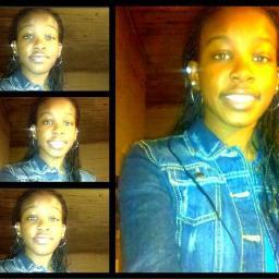 Striving for the best , Living with no stress .. Follow me , I follow backk ; Simple as that .. ♥