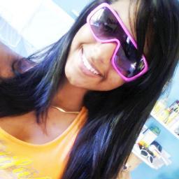 '  Ideal seria que todas as pessoas soubessem amar, o tanto qi sabem fingir   . ;&                .