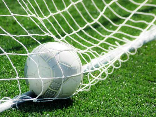 Fotbollsnyheter ger dig de senaste målen och höjdpunkter från fotbollens alla världens håll! följ oss