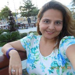 Locutora de Radio correndo atrás dos sonhos pelo mundo! Sintonize : Rádio Tempo Fm 103,9!
