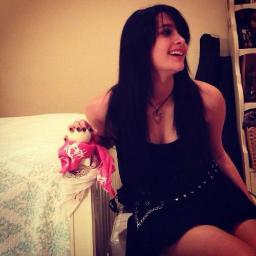 PariisMJaxnn's profile picture. Hii, sou irritante, chata, meiga, se gostou da minha aparencia e quer me conhecer melhor, me segue, sigo de volta :p