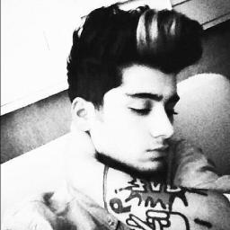 Casada com Zayn, simplesmente. Since:29/6/12