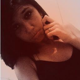 https://t.co/iHOtTsDx
Sou eu simples e uma garota sincera