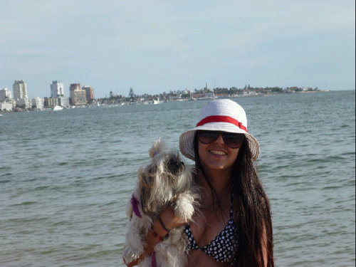 MelissaCanobra's profile picture. Estudiante de Veterinaria Amante de los animales  especialmente de los equinos y caninos!! Soy de maldonado,San Carlos☺!y del mas grande CNF♥!!