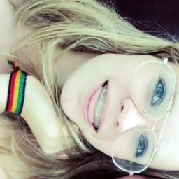 A garota fria de hoje é a garota doce que um dia você magoou. Agora aguenta.