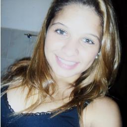 - pisciana , 15 anos , solteira . amo com todas as forças do mundo o @justinbieber s22 , belieber com mtt orgulho ' *-*