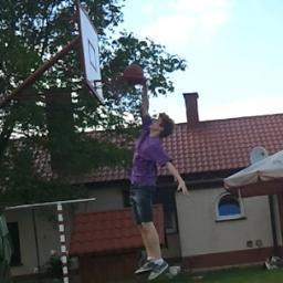 Clippers & Dodgers fan, future pilot, loves to play and discuss about american sports (mostly basketball), as well as 2k games. Multilingual tweets. Follow me !