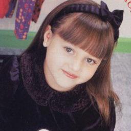 Soy un fan de la gota de amor, Andrea Lagunes, gracias porque no te quiero mucho ! @andrealagunes