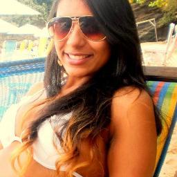 .. Quero pedir menos desculpas, sentir menos culpa. Quero mais chão, pouco vão e mais bolinhas de sabão. Quero ousar mais. Experimentar mais.