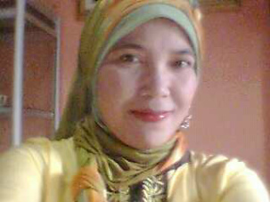 EsiswitaHartono's profile picture. 