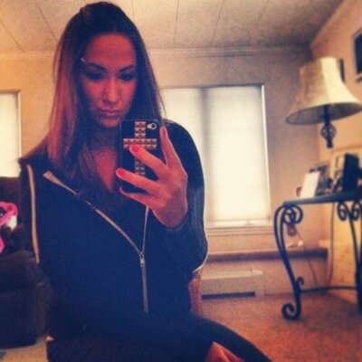 Alexa Mills (@alexajamie) | Twitter