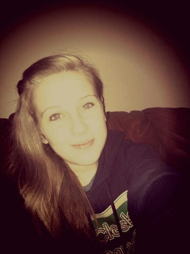 hey guys!!!!!! im amazin so follow me! ;) peace dawg- i know that was a ghetto bio! whatevssss- savannah13