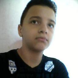 um maluco no pedaçocom tweetes muito loucoso nome desse maluco é__EU__APLAUSOS PESSOAL!___BASTA CLICAR EM SEGUIR.