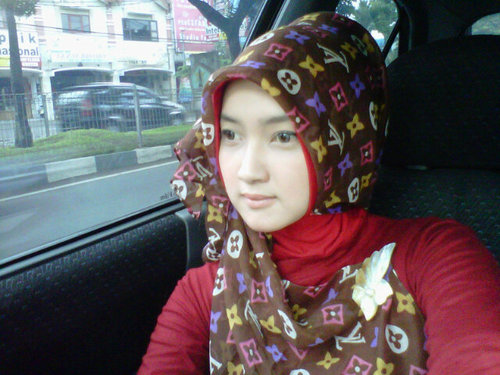HijabDesigner&Stylist*EnglishLover*Model*Jade*I am the leader of my own world...(`ˆ⌣ˆ) !