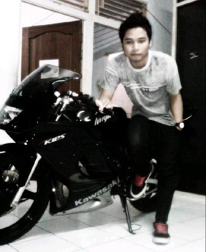 MikySpyderbilt's profile picture. kawasaki Ninja RR 150 Black/Pin 275BBB1C