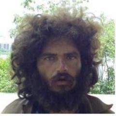 Mendigo, comediante, cantor, atriz, catador de latinha, modelo,cuidador de crianssa, surfista profissional, escritor e ex-bbb. AQUI É CORINTHIANS!!