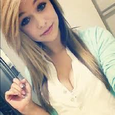 hiiiiiii im Aria hehe im 19 and im a singer and a dancer and thats about it C: hehe [single/bi♥]