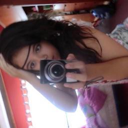 Siempre tiene que haber un poco de locura para saber que estás en lo correcto. I love 1D & NSN- paramore- Taylor momsen-Coldplay-CherLloyd|| soy la cumbia.