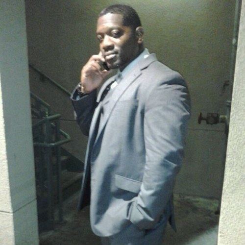 bjhoward42's profile picture. 