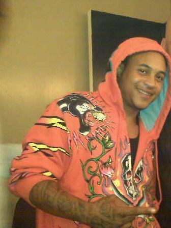 Hey whats up yall this ya boy Orlando Brown Aka O.B. This Is My Official Twitter So Follow Ya Boy! No Posers Please..