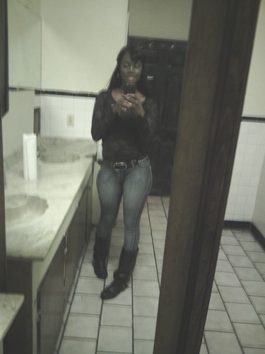 follow me @my twitter name,nd ill follow dat ass bacx!!(jtfo)its MERIA bby aye !! bet dat shit up!! bitch act like u aint catch dat!!
