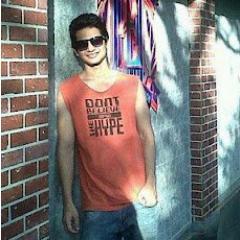 hiii m syed ighmaz frm 1 directioner. follow me I'll follow yew.Follow me please ♥ ♥ ♥ ♥ ♥ ♥ .its on like donkey kong :)x
