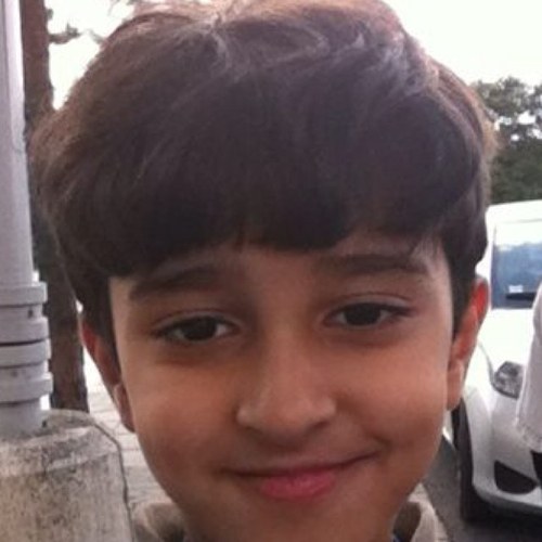 I'M 11 years old FROM JEddah i like you whin you FOLLOW += follow ME ON TWITTER✌Like Me On http://t.co/RNODsaGC