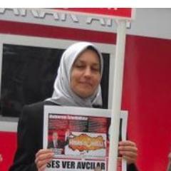Kaç insanlardan sığın insanlığa;
Kaç bu müslümanlardan sığın İslam'a (M. İkbal)