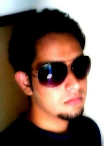 I love music.. Food.. Good movies..