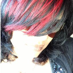 Gleeza aka Glee aka worldwatcher, crazy crafting, bollywood loving, book reading, gardening, sewing, reggae/dancehall fan.