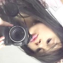 A vida me ensinou a dizer adeus às coisas que amo, sem tirá-las do meu coração. -Harry Potter
http://t.co/shY3Ir6f