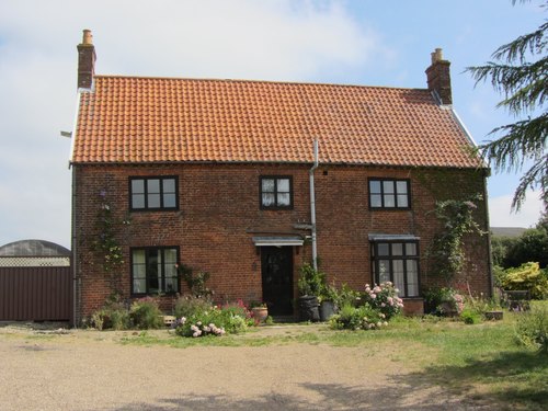 Traditional Farmhouse B&B - Home of the Marybelle Cows. Very warm welcome, comfortable rooms, great views, very peaceful & yummy breakfasts