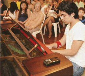 Criado para homenagear o nosso querido e amado saxofonista Caio Mesquita MSN : fa_clube_caio_mesquita@hotmail.com (:
Desde : 14.05.2010