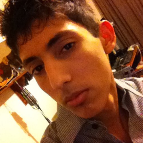 geneal lml sorprendente :0! amigable :) safado ;p nada bueno en la escuela xdd rockero \m/ hip-hoppero ;] amoroso ;$ y culero aveces .l. buena honda ;) ,add mi!