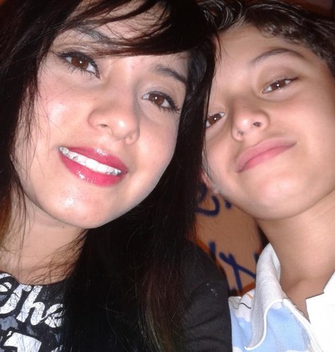 Hello, my name is Samy..... follow me ;)